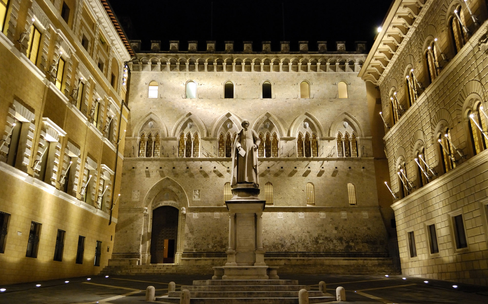 Toscana Italy Siena Palazzo Salimbeni