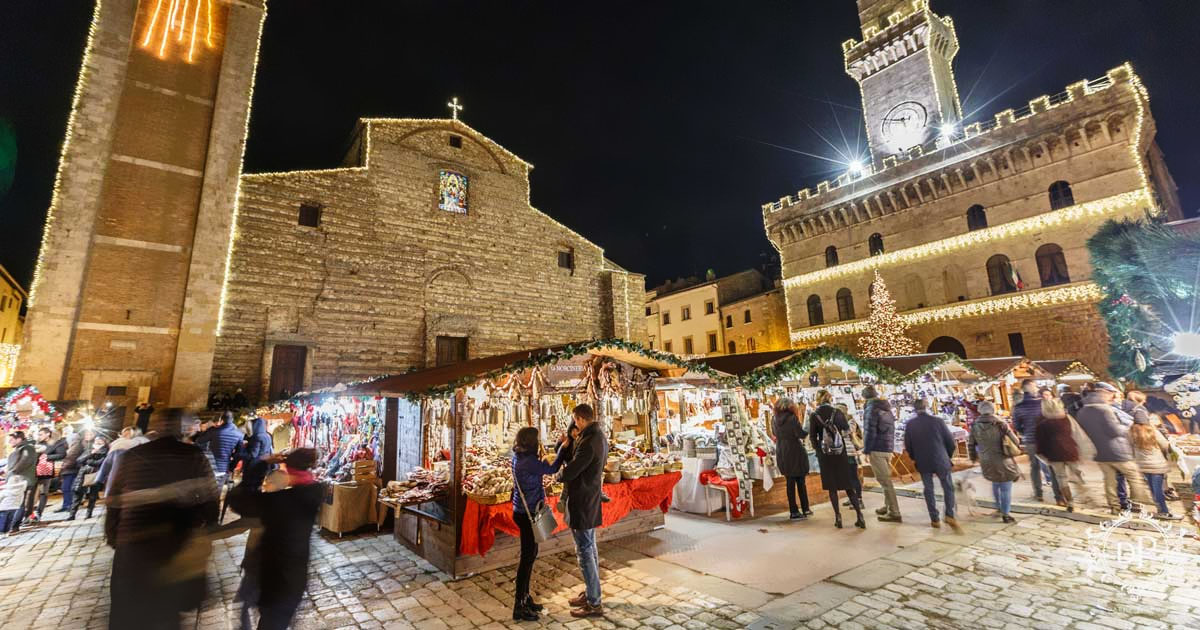 Montepulciano Santa Croce mercato Natale 2021 Toscana Italy